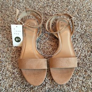 A new day sandals 8.5